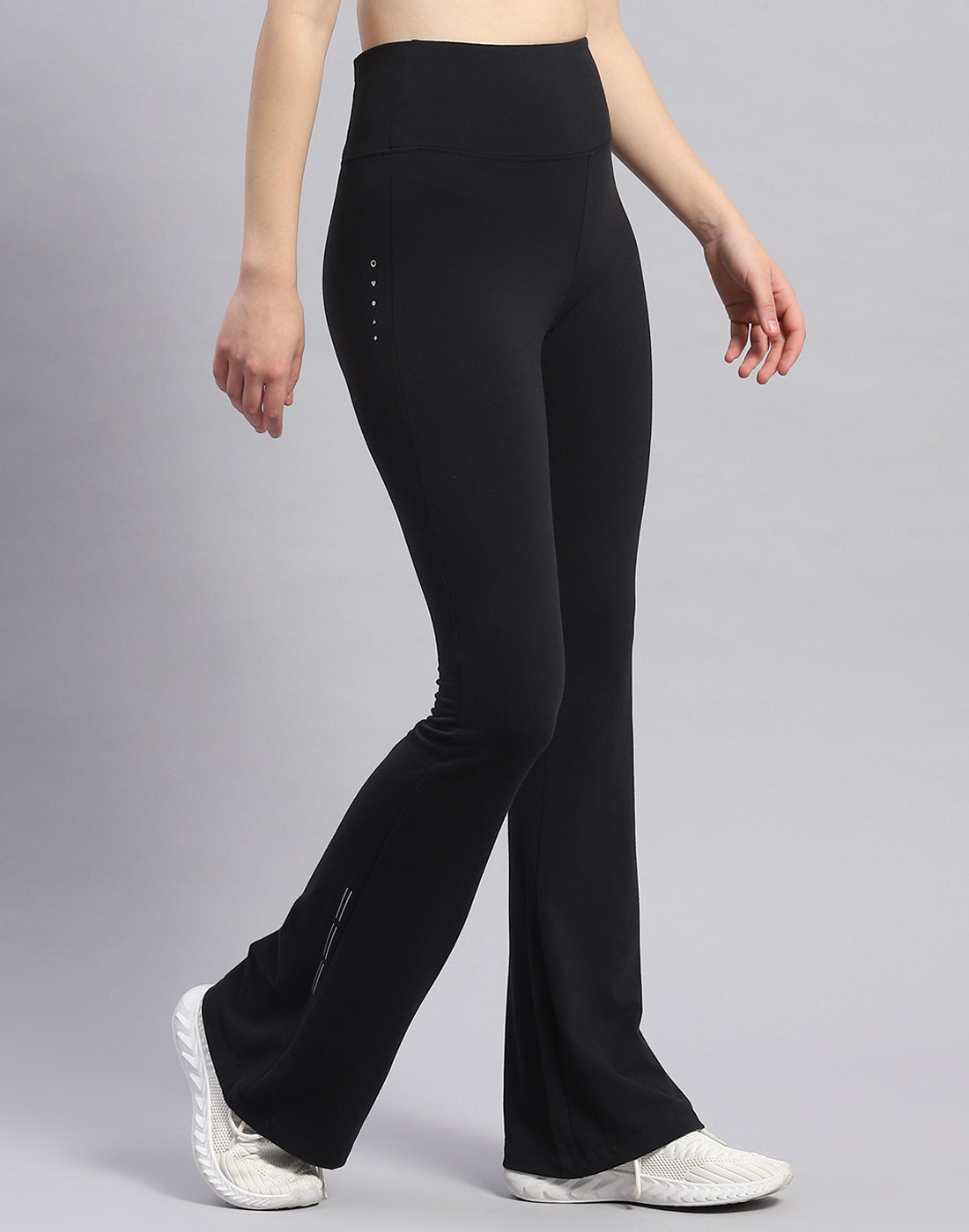 Buy Women Black Solid Regular Fit Yoga Pant Online in India - Rock.it
